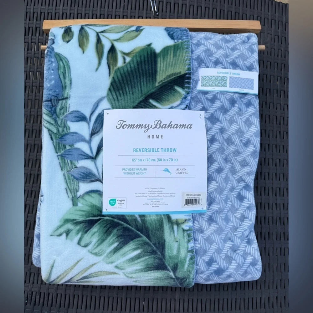 Tommy Bahama Parrot Party Coco Flannel Fleece Reversible Throw Blanket 50